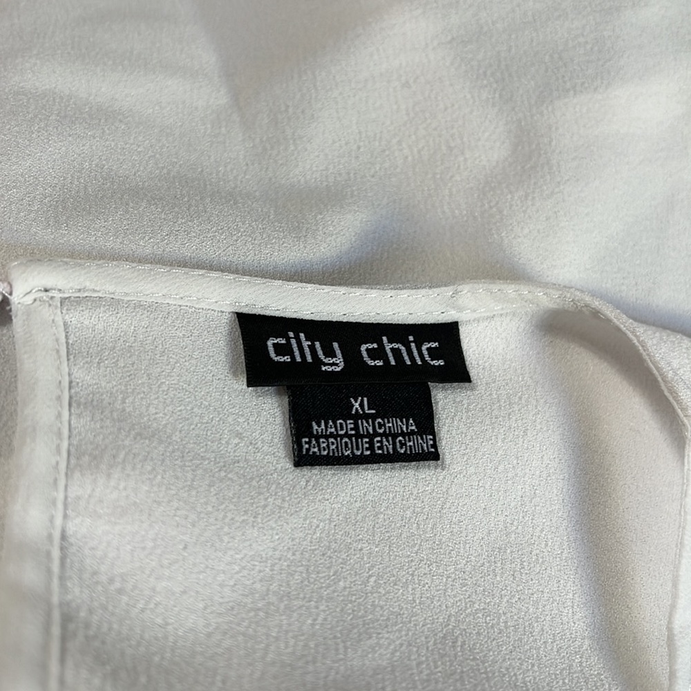 City chic sheer panel blouse - Picture 7 of 8